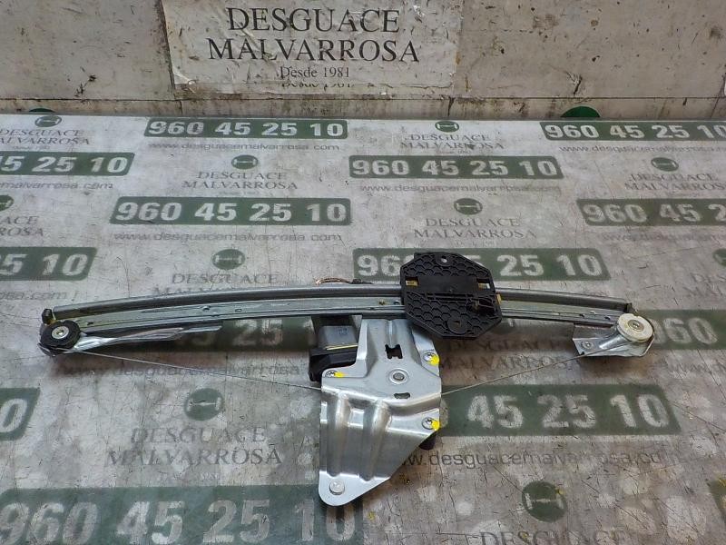 Recambio de elevalunas delantero izquierdo para dacia sandero 1.5 dci diesel fap cat referencia OEM IAM 807213282R  