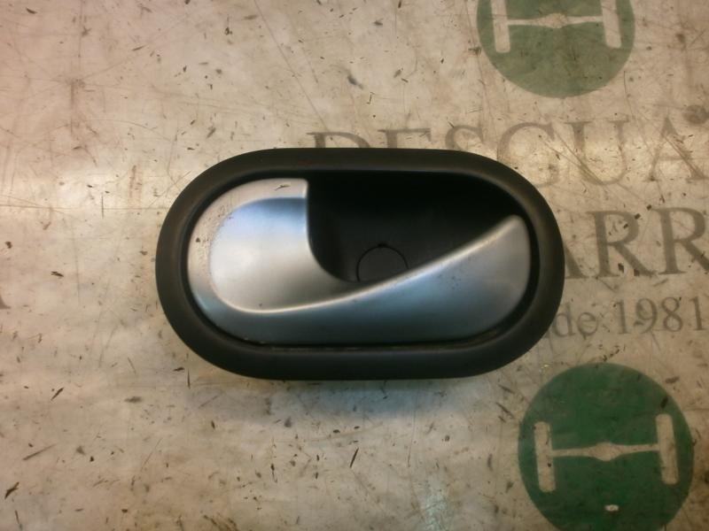 Recambio de maneta interior delantera izquierda para renault clio iii 1.5 dci diesel fap referencia OEM IAM   