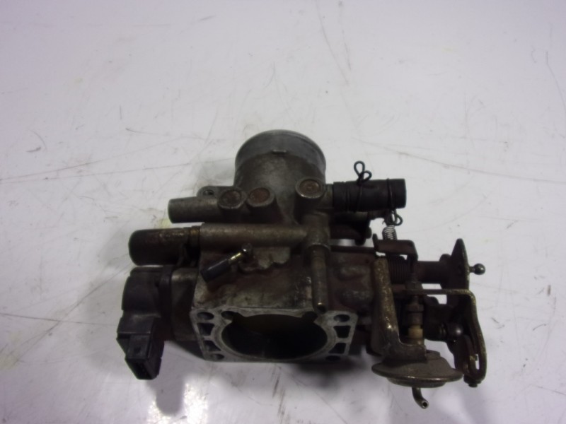 Recambio de caja mariposa para toyota supra 3.0 referencia OEM IAM  2221042150 