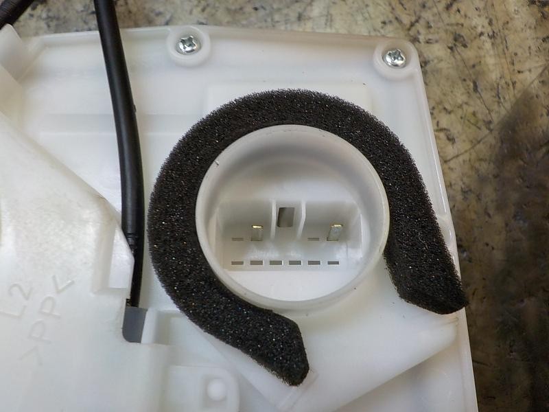 Recambio de cerradura puerta trasera izquierda para suzuki swift azg (nz) 1.2 cat referencia OEM IAM 8230268LA1  