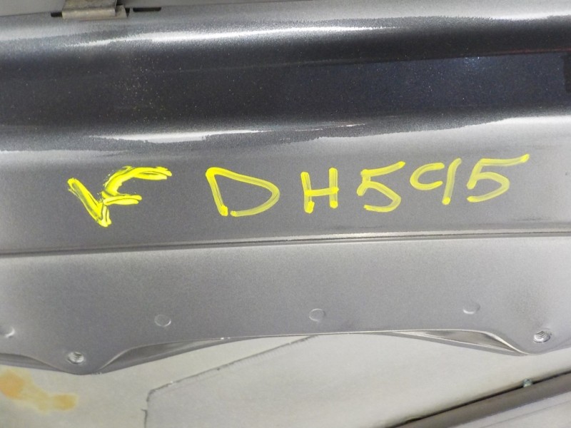 Recambio de puerta delantera izquierda para volvo c30 1.6 diesel cat referencia OEM IAM 31335483  