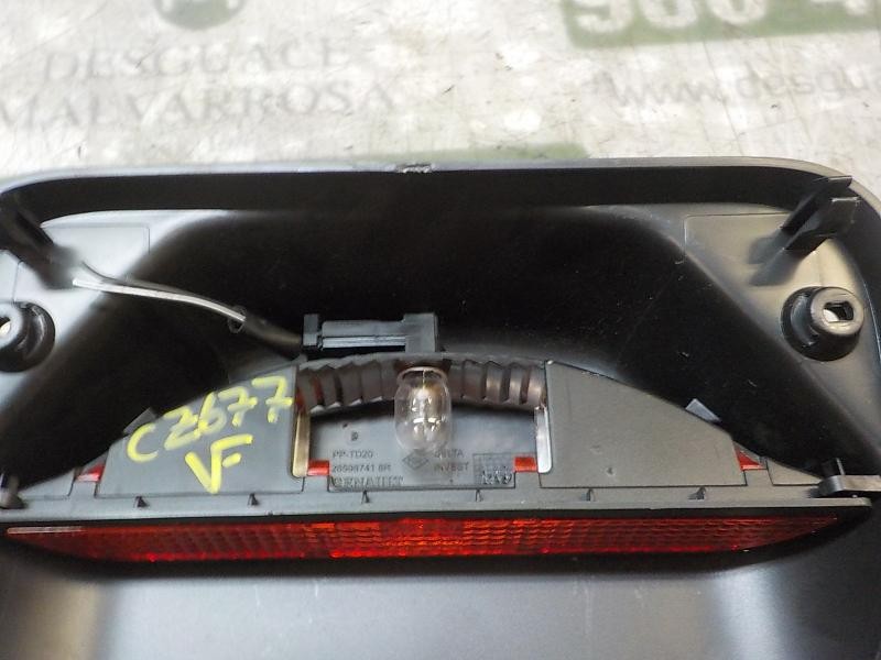 Recambio de piloto trasero central para dacia sandero 1.5 dci diesel fap cat referencia OEM IAM 265907079R  