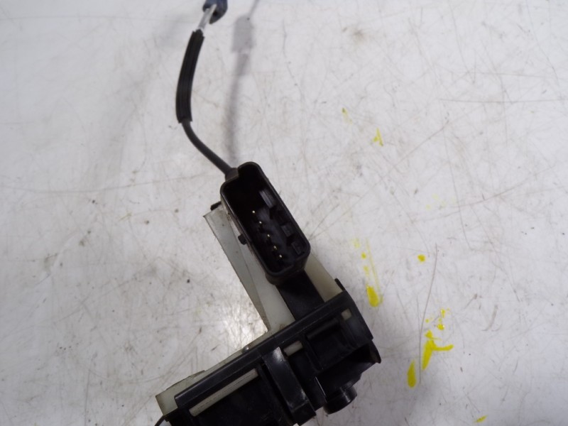 Recambio de cerradura puerta trasera derecha para peugeot 208 1.6 blue-hdi fap referencia OEM IAM 9812501180  