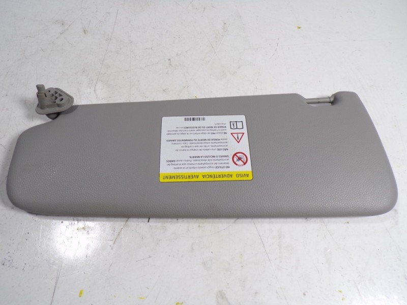 Recambio de parasol derecho para bmw x1 (e84) xdrive 18d referencia OEM IAM 51167252008  