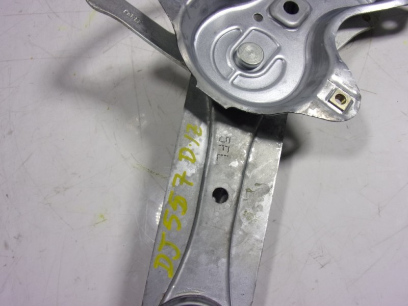 Recambio de elevalunas delantero izquierdo para toyota c-hr 132 kw referencia OEM IAM 69820F4010 69820F4010 