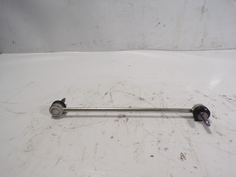 Recambio de tirante delantero izquierdo para toyota proace city 1.2 12v referencia OEM IAM   