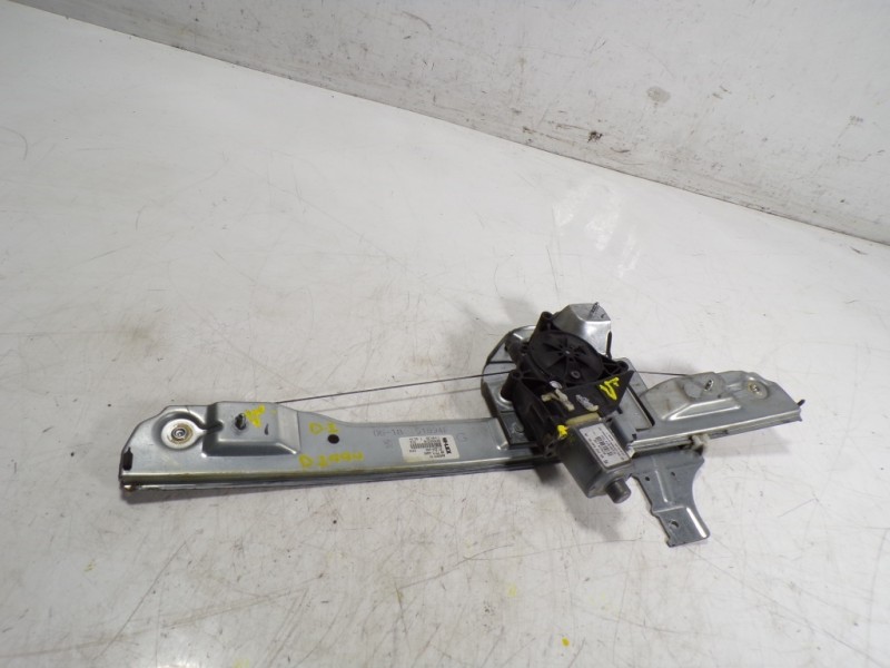 Recambio de elevalunas delantero izquierdo para peugeot 208 1.6 blue-hdi fap referencia OEM IAM 9673154480 9674254480 0130822703