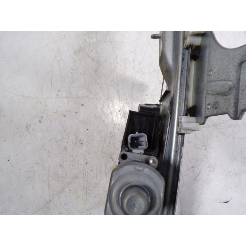 Recambio de elevalunas delantero izquierdo para peugeot 208 1.6 blue-hdi fap referencia OEM IAM 9673154480 9674254480 0130822703