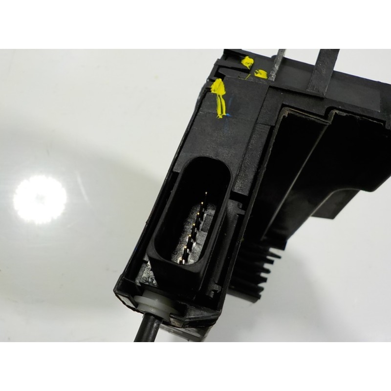 Recambio de cerradura puerta delantera derecha para peugeot 308 1.6 blue-hdi fap referencia OEM IAM 9810309380 9810309380 