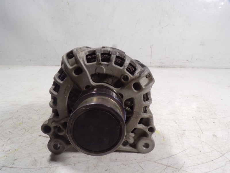 Recambio de alternador para seat leon (5f1) fr referencia OEM IAM 04E903015A 04E903015A F000BLO7DL