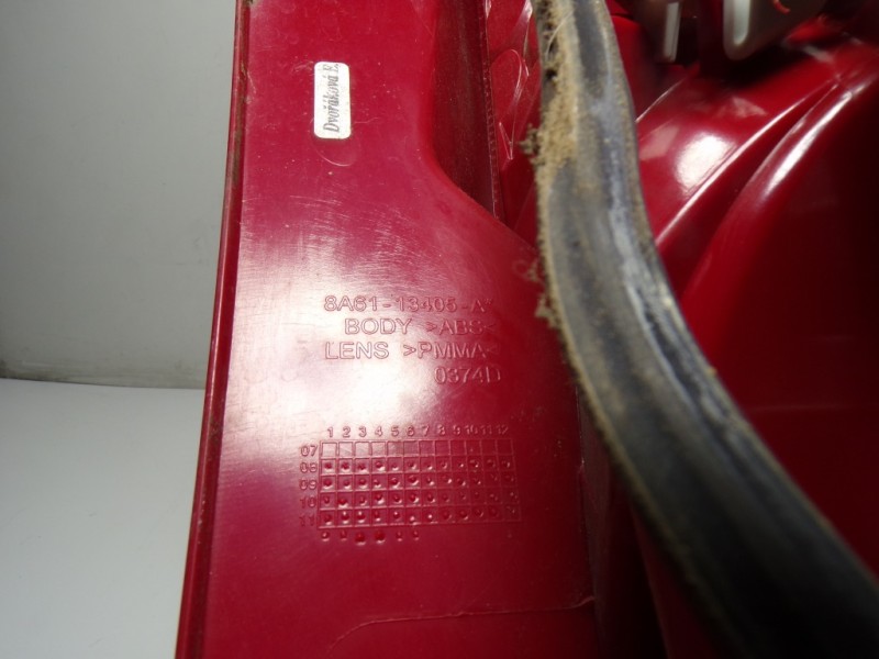 Recambio de piloto trasero izquierdo para ford fiesta (cb1) 1.25 16v cat referencia OEM IAM 1709553 8A6113405A 