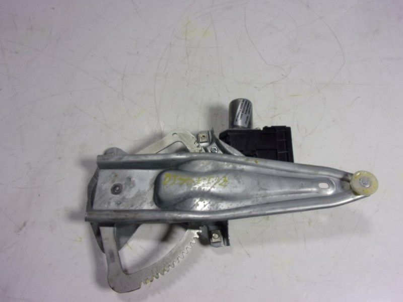 Recambio de elevalunas trasero izquierdo para toyota c-hr 132 kw referencia OEM IAM 69840F4010 85710F4020 AE0620203921