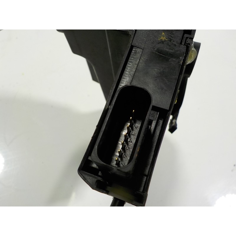 Recambio de cerradura puerta delantera izquierda para peugeot 308 1.6 blue-hdi fap referencia OEM IAM 9810309480 9810309480 