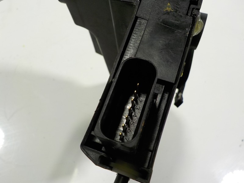 Recambio de cerradura puerta delantera izquierda para peugeot 308 1.6 blue-hdi fap referencia OEM IAM 9810309480 9810309480 