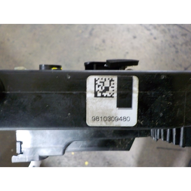 Recambio de cerradura puerta delantera izquierda para peugeot 308 1.6 blue-hdi fap referencia OEM IAM 9810309480 9810309480 