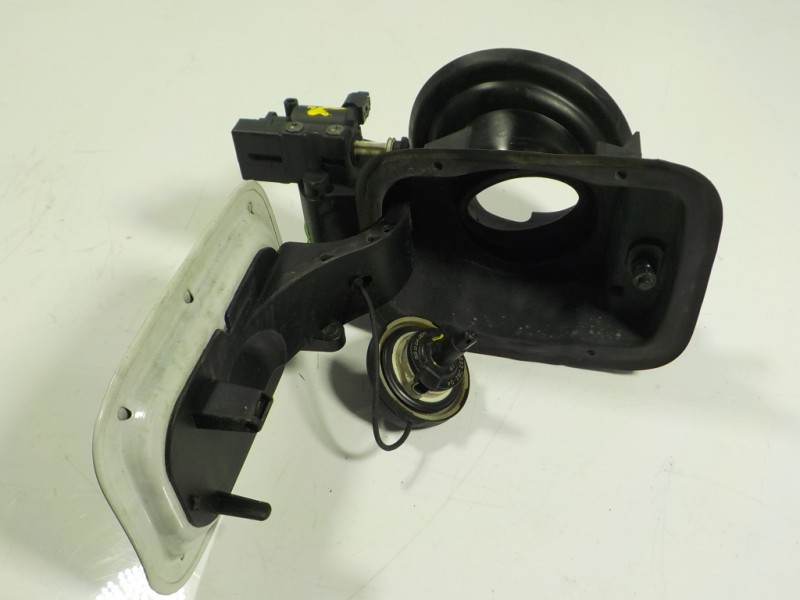 Recambio de tapa combustible para bmw x1 (e84) sdrive 20d referencia OEM IAM   