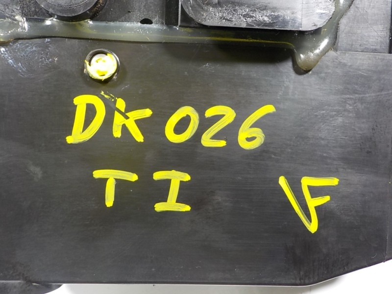 Recambio de cerradura puerta trasera izquierda para peugeot 308 1.6 blue-hdi fap referencia OEM IAM 9826126080 9826126080 