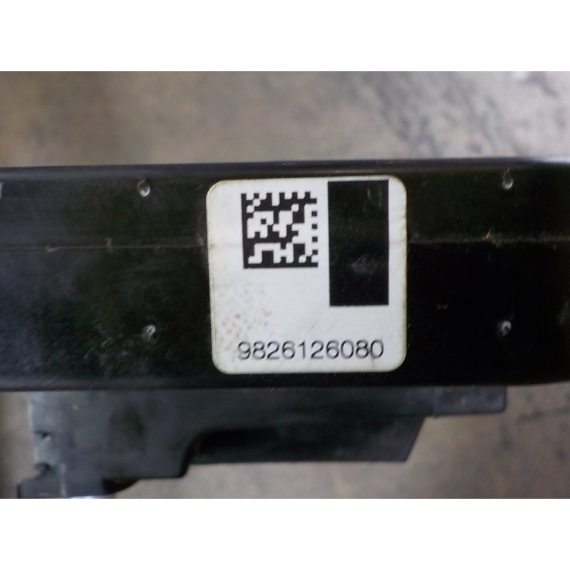 Recambio de cerradura puerta trasera izquierda para peugeot 308 1.6 blue-hdi fap referencia OEM IAM 9826126080 9826126080 