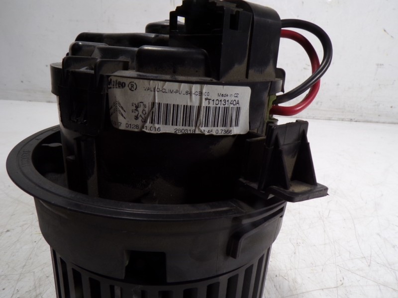 Recambio de motor calefaccion para peugeot 208 1.6 blue-hdi fap referencia OEM IAM 1608182080 T1013140A T1013140A