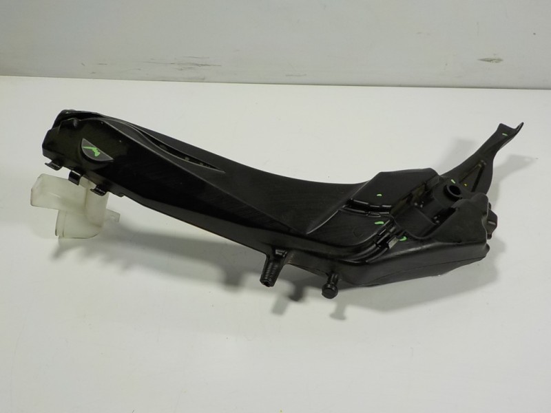 Recambio de deposito limpia para peugeot 308 1.6 blue-hdi fap referencia OEM IAM 9819955680 9819955680 