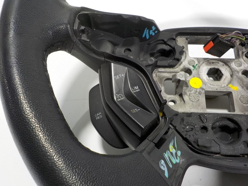 Recambio de volante para ford focus lim. (cb8) 1.6 tdci cat referencia OEM IAM 1779558 AM513600DE 