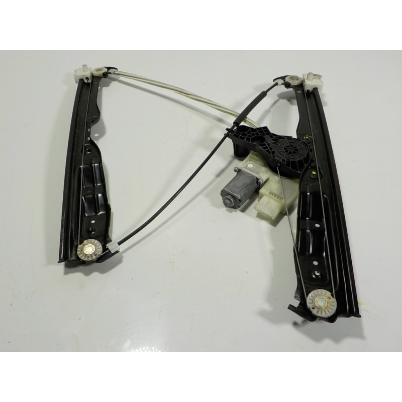 Recambio de elevalunas delantero derecho para peugeot 308 1.6 blue-hdi fap referencia OEM IAM 9816273080 9825710280 002832324040