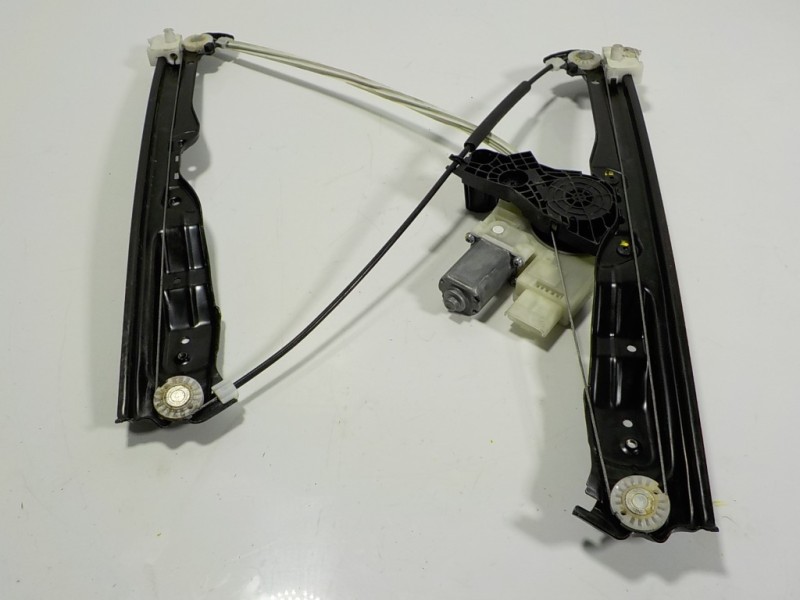 Recambio de elevalunas delantero derecho para peugeot 308 1.6 blue-hdi fap referencia OEM IAM 9816273080 9825710280 002832324040