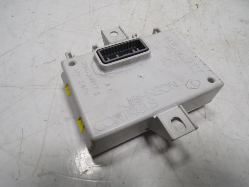 Recambio de modulo electronico para renault captur 1.3 tce referencia OEM IAM 283464084R 283464084R 