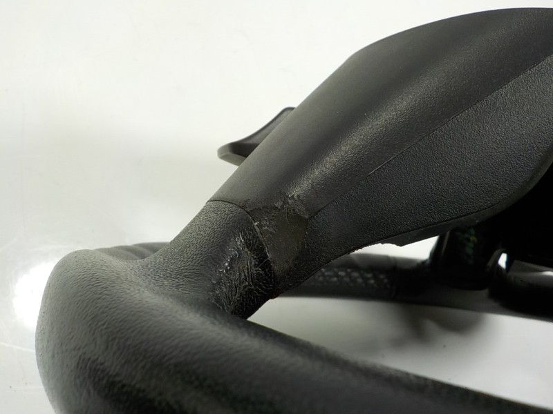 Recambio de volante para ford focus lim. (cb8) 1.6 tdci cat referencia OEM IAM 1779558 AM513600DE 