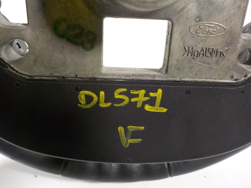 Recambio de volante para ford focus lim. (cb8) 1.6 tdci cat referencia OEM IAM 1779558 AM513600DE 