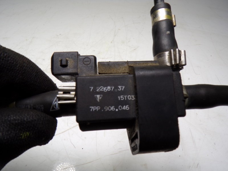 Recambio de valvula aire adicional para porsche macan (typ ) s referencia OEM IAM 7PP906046 72268737 
