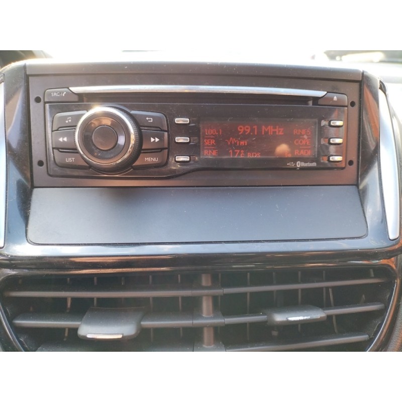 Recambio de sistema audio / radio cd para peugeot 208 1.6 blue-hdi fap referencia OEM IAM 16087579ZD 98051026ZD 