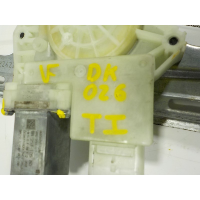 Recambio de elevalunas trasero izquierdo para peugeot 308 1.6 blue-hdi fap referencia OEM IAM 9816273680 9825710580 002837683204