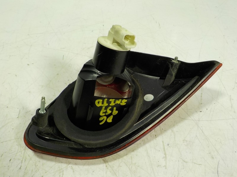 Recambio de piloto trasero derecho interior para nissan qashqai (j10) tekna premium referencia OEM IAM  89503209 