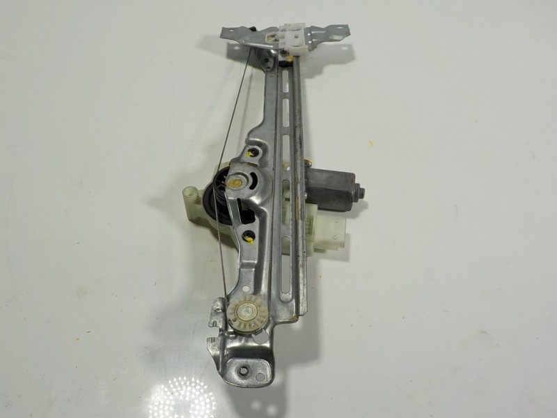 Recambio de elevalunas trasero izquierdo para peugeot 308 1.6 blue-hdi fap referencia OEM IAM 9816273680 9825710580 002837683204