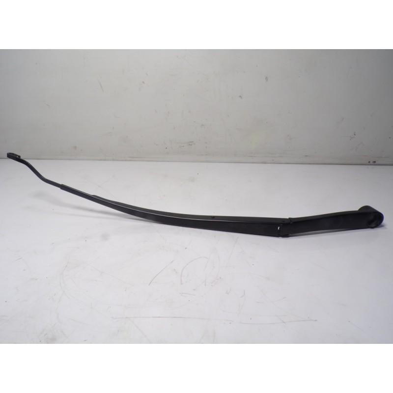 Recambio de brazo limpia delantero derecho para kia rio (yb) 1.0 tgdi cat referencia OEM IAM 98321H8000  