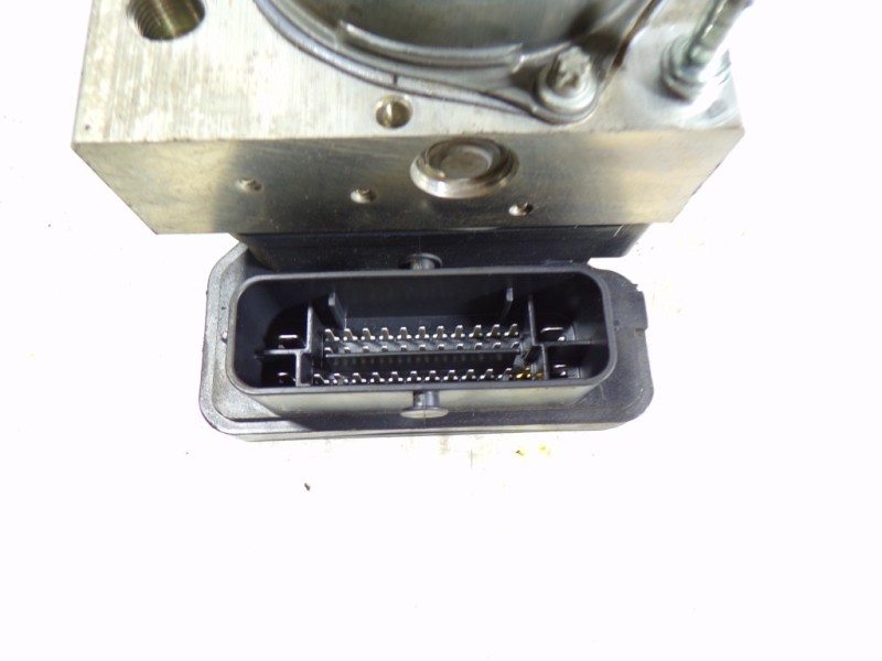 Recambio de abs para audi a1 sportback (8xf) 1.6 tdi referencia OEM IAM 6C0614517SBEF 6C0614517S 0265257677