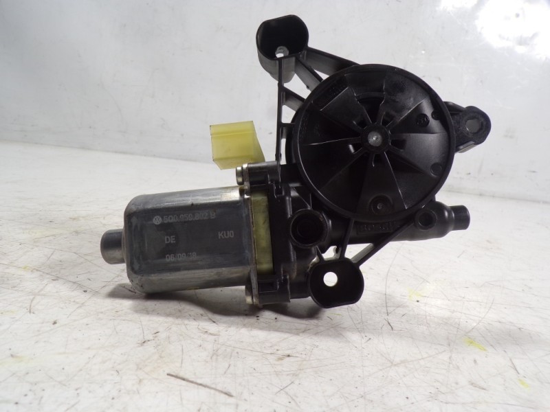 Recambio de motor elevalunas delantero derecho para seat leon (5f1) fr referencia OEM IAM 5Q0959802B 5Q0959802B 