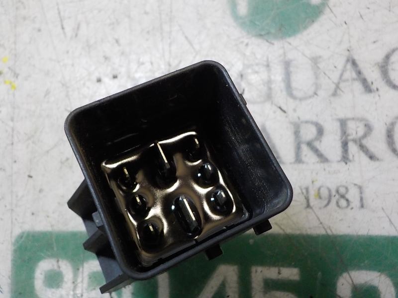 Recambio de caja precalentamiento para peugeot partner kombi access referencia OEM IAM   