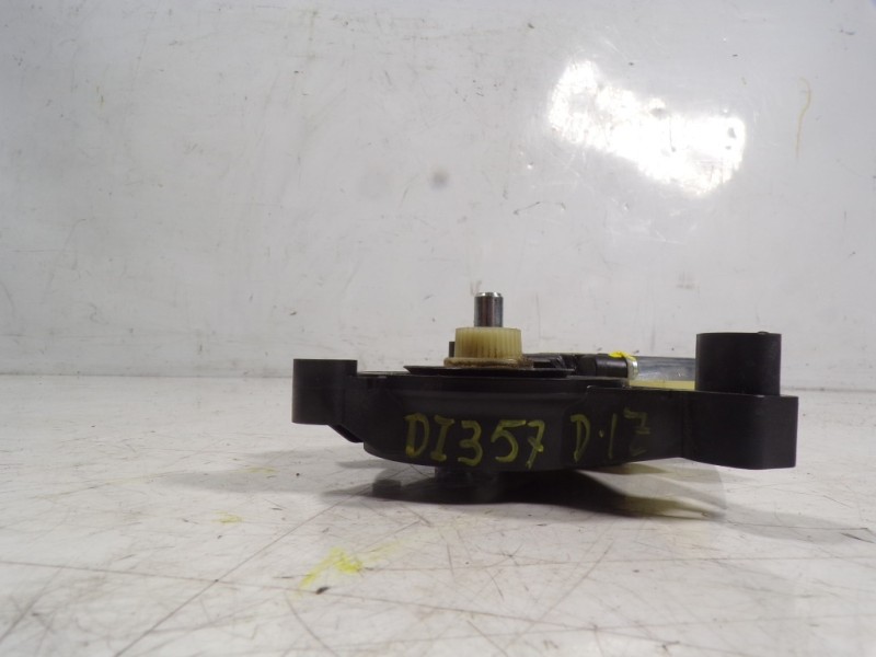 Recambio de motor elevalunas delantero izquierdo para seat leon (5f1) fr referencia OEM IAM 5Q0959801B 5Q0959801B 