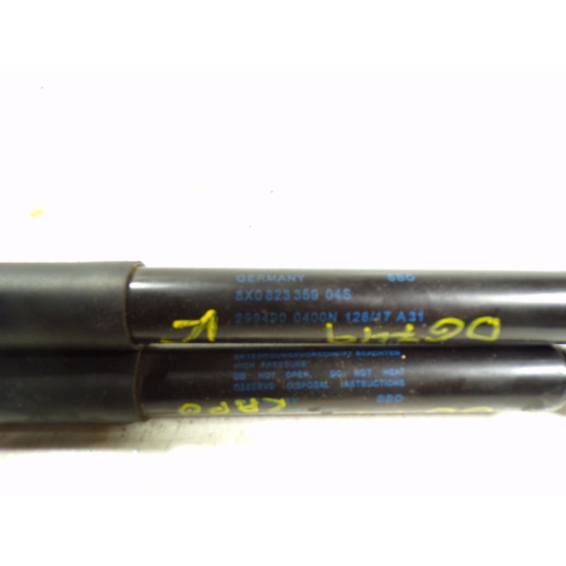Recambio de amortiguador capot para audi a1 sportback (8xf) 1.6 tdi referencia OEM IAM 8X0823359 8X082335904S 