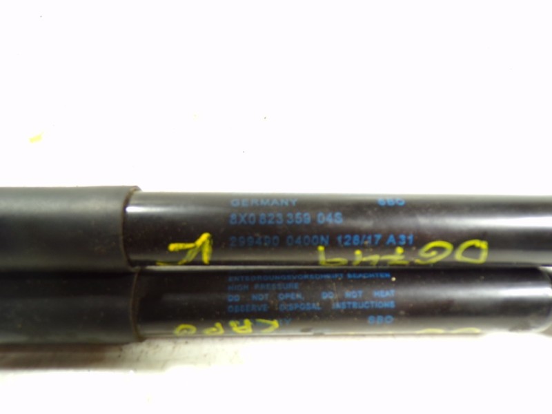 Recambio de amortiguador capot para audi a1 sportback (8xf) 1.6 tdi referencia OEM IAM 8X0823359 8X082335904S 