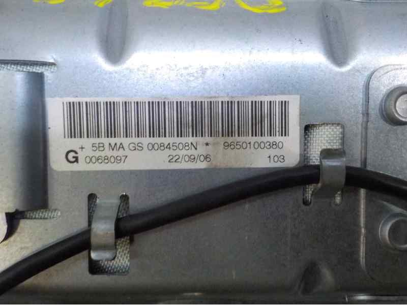 Recambio de airbag delantero derecho para toyota auris 1.3 16v cat referencia OEM IAM   