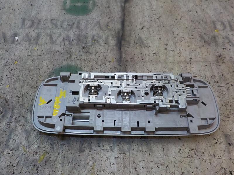 Recambio de piloto interior para volkswagen golf v berlina (1k1) referencia OEM IAM 1K0947291HY20  