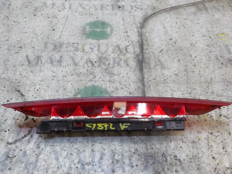 Recambio de piloto trasero central para ford focus lim. (cb4) trend referencia OEM IAM   