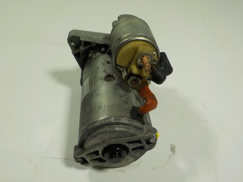 Recambio de motor arranque para renault koleos bose edition referencia OEM IAM  233003330R 