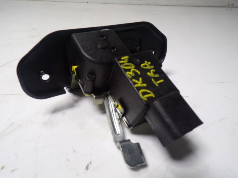 Recambio de cerradura maletero / porton para kia rio (yb) 1.0 tgdi cat referencia OEM IAM 81230H8000  