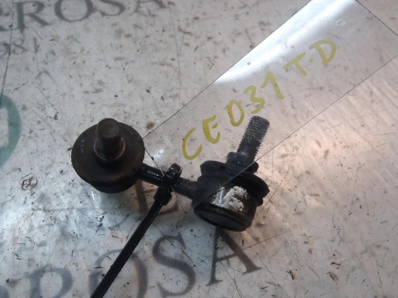 Recambio de tirante trasero derecho para mitsubishi outlander (cu0w) 2.0 4wd referencia OEM IAM MR316368  