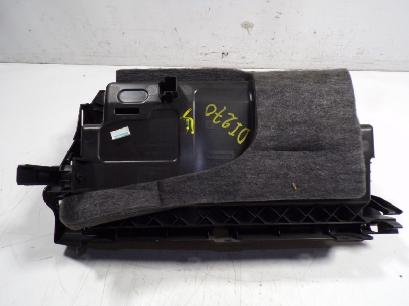 Recambio de guantera para opel insignia berlina 2.0 16v cdti referencia OEM IAM 23106178 22846822 T0510888