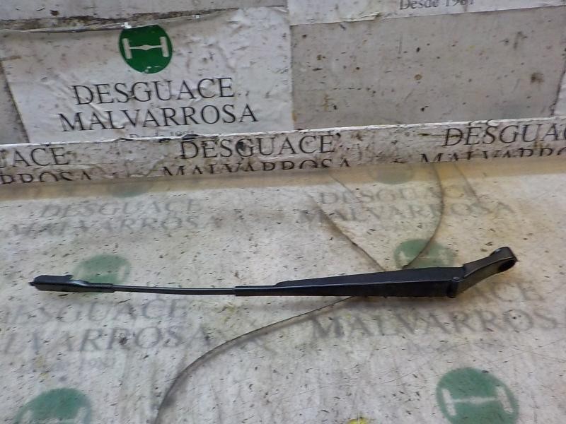 Recambio de brazo limpia delantero derecho para opel zafira b 1.6 16v cat referencia OEM IAM   